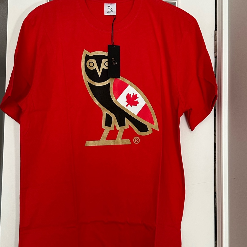 Sz L NWT Octiber’s Very Own OVO OG Owl Canada Flag T-Shirt